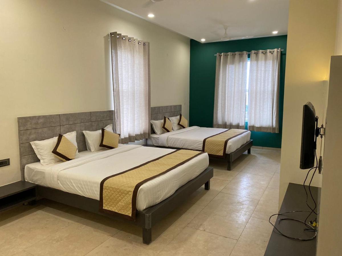 The Sarbati Palace Hotel Shahpura  Bagian luar foto